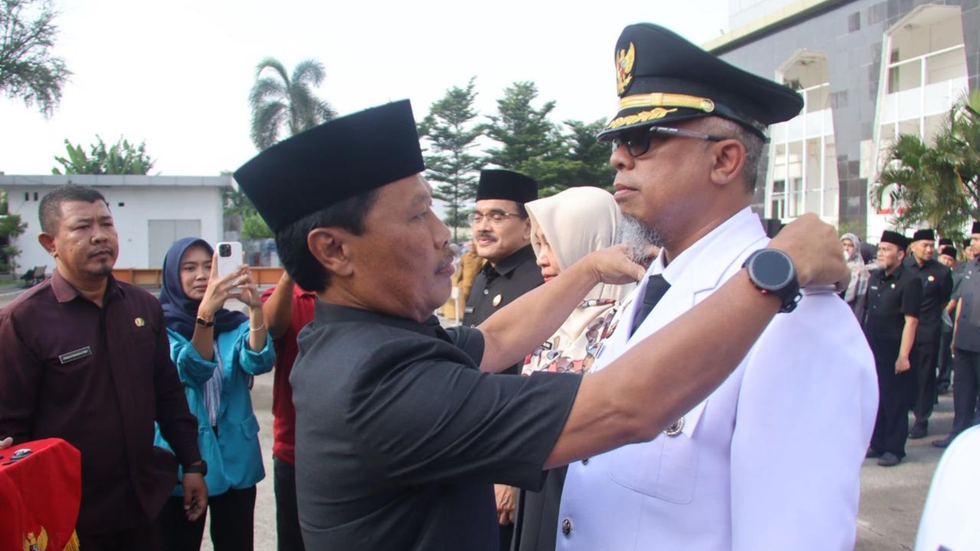 Wali Kota Cirebon Lantik 80 Pejabat, Perkuat Kinerja Birokrasi Berbasis Sistem Merit