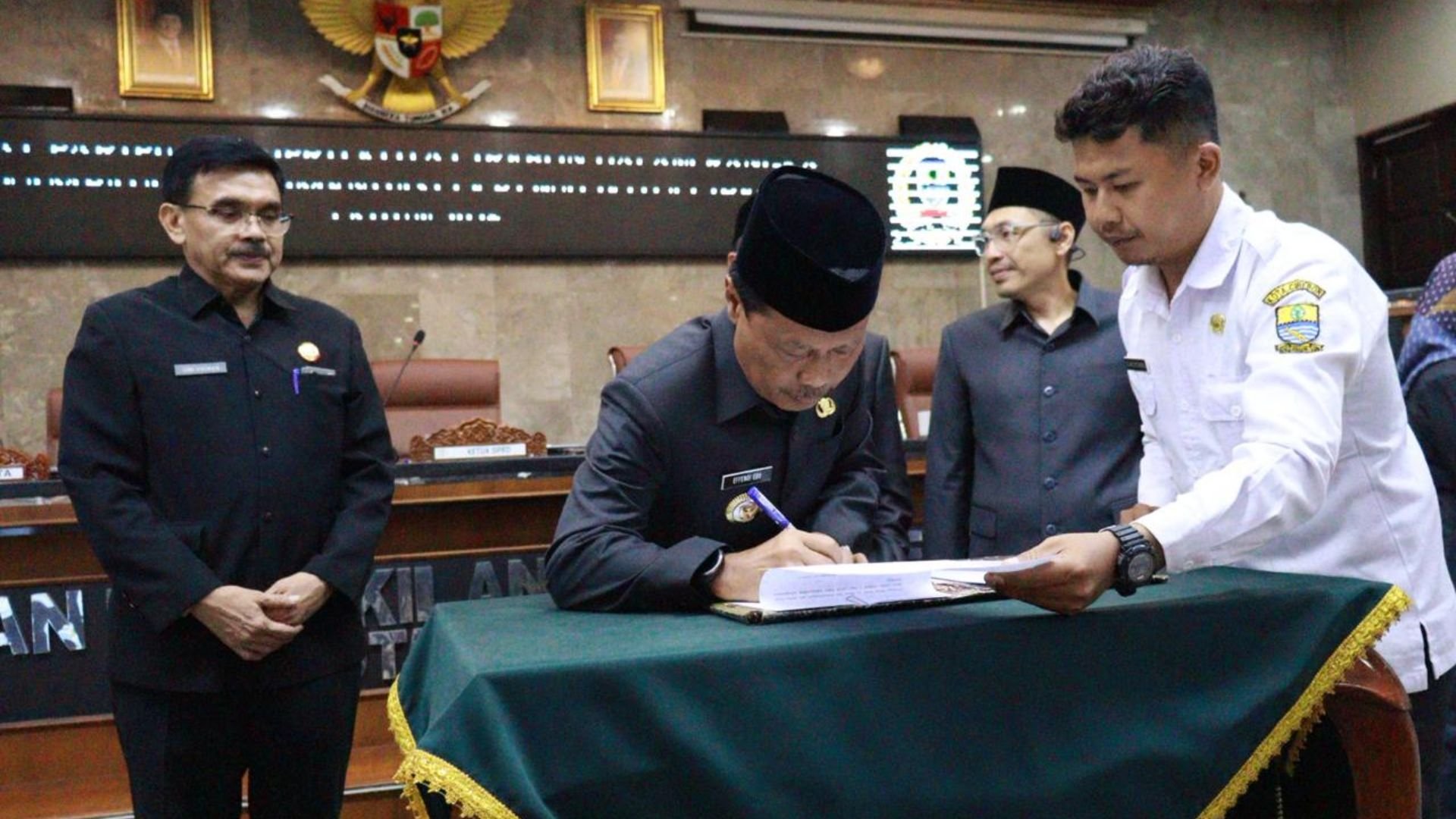 Rapat Paripurna LKPJ 2025, Pemkot Cirebon Jadikan Rekomendasi DPRD sebagai Acuan Strategis