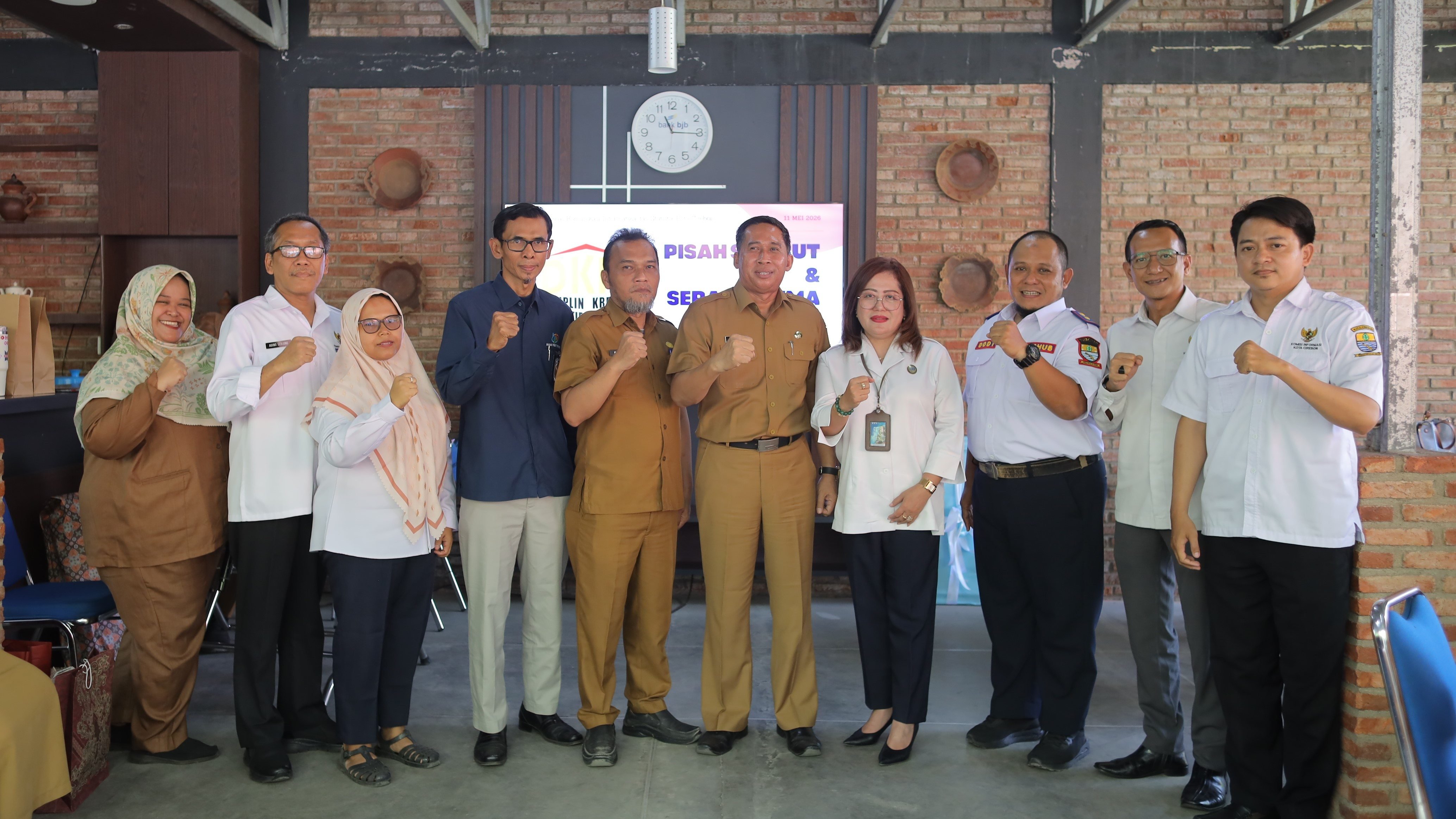 Pisah Sambut dan Sertijab Kepala DKIS Kota Cirebon Jadi Momentum Estafet Kepemimpinan