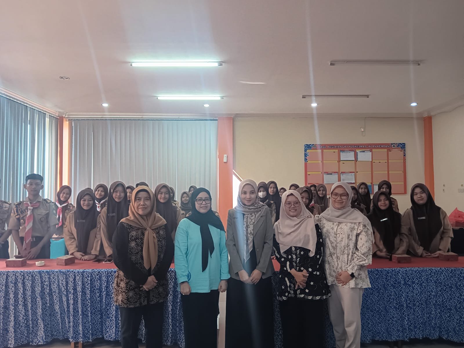 Tingkatkan Kepedulian Mental Remaja, Puskesmas Jalan Kembang Gelar Sosialisasi P3LP bersama Siswa SMK Wahidin Cirebon