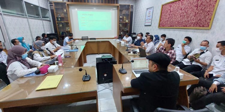 Bidang Pengembangan iklim DPMPTSP Kota Cirebon melaksanakan rapat Laporan awal kegiatan pembuatan peta investasi