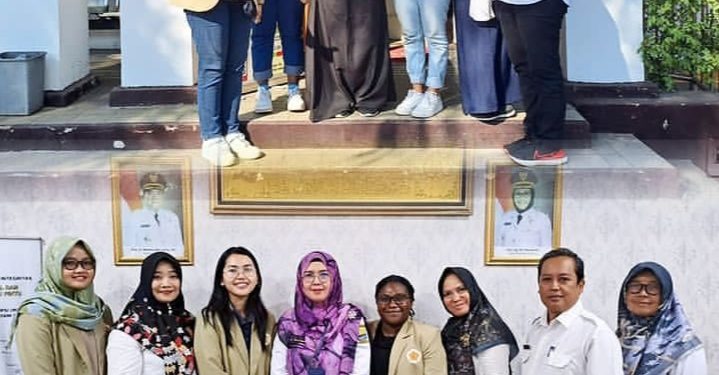 Dpmptsp Kota Cirebon menerima kunjungan Mahasiswa Universitas Gajah Mada (UGM)