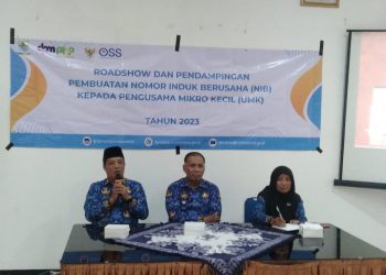 Roadshow Sosisalisasi OSS-RBA dan Pendampingan Pembuatan Nomor Induk Berusaha (NIB) Kepada Pengusaha Mikro Kecil (UMK)