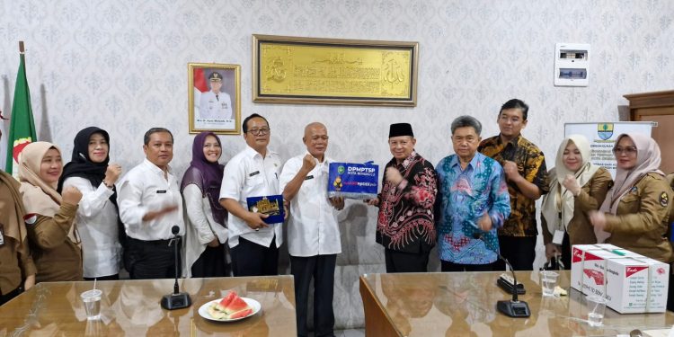 Dpmptsp kota Cirebon menerima kunjungan dari Dpmptsp Bengkulu
